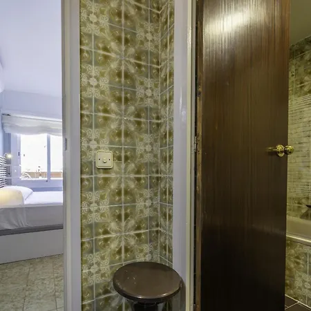Apartment Homeholidayrentals Singular - Costa Barcelona *