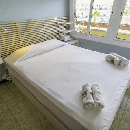 Homeholidayrentals Singular - Costa Barcelona Apartment Pineda de Mar